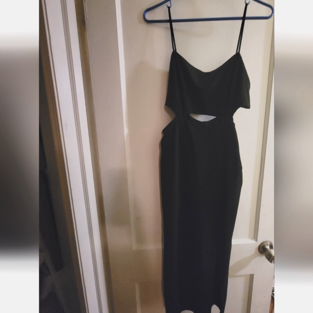Black cutout bodycon dress